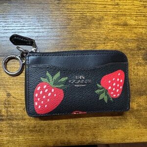Coach Multifunction Card Case in Wild Strawberry Print
